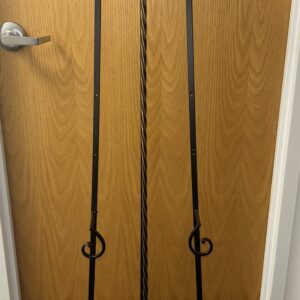 Black gold Easel 5 ft.